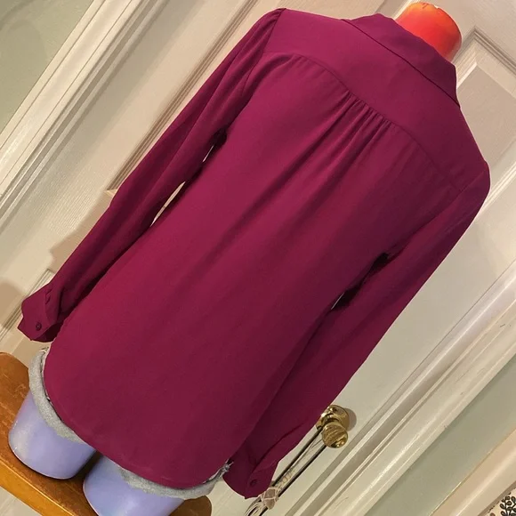 THE LIMITED Magenta Relaxed Long Sleeve Blouse NWT - Picture 10 of 14